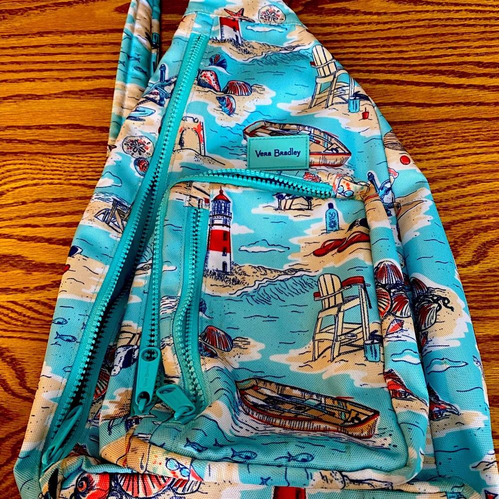 Vera Bradley Sling Backpack in Reactive nautical light blue gently used 👀😘⚓️⛵️
